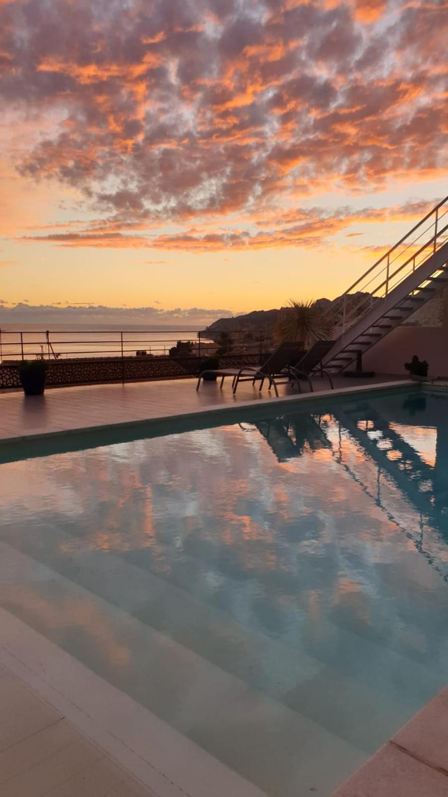 Les Suites Love 3 Spa Vue Mer Piscine Marseille Kültér fotó